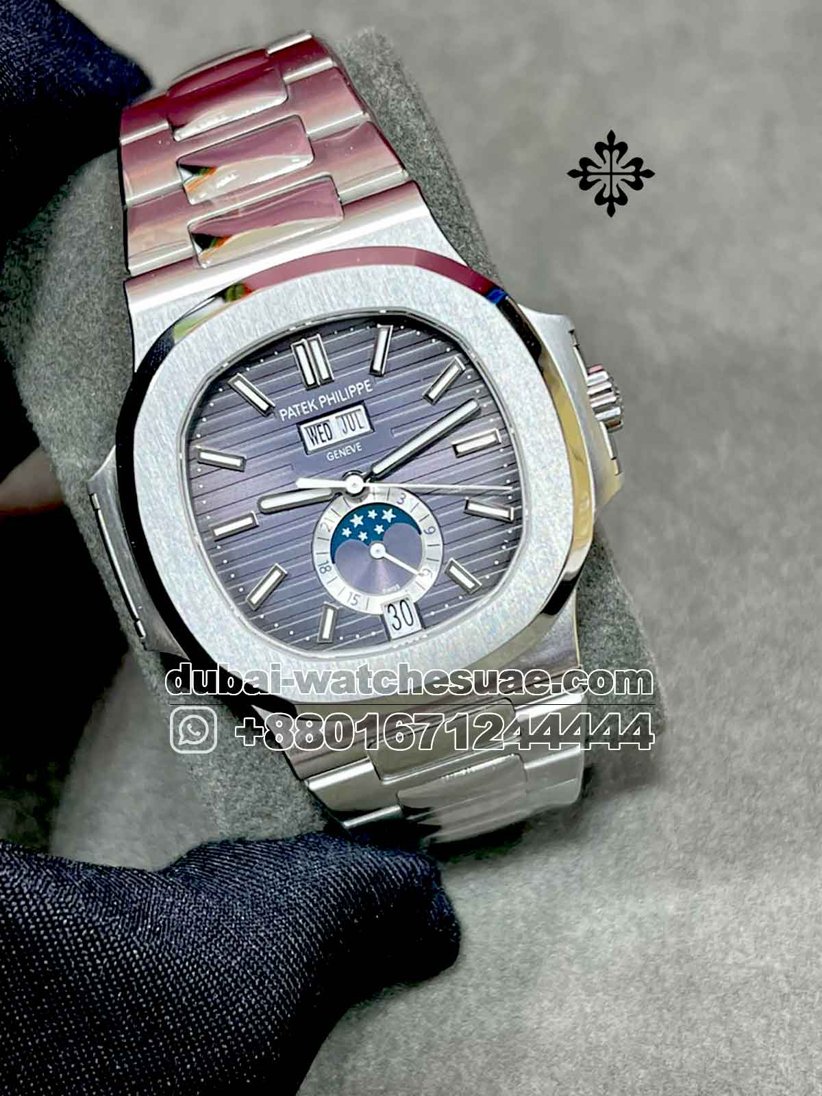 Patek philippe nautilus annual calendar moonphase hot sale